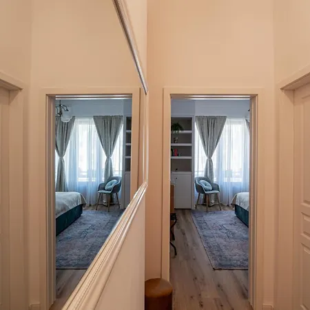 Heritage No 4 Stylish Studio With Iconic Views In The Heart Of The City Bucharest Exterior photo