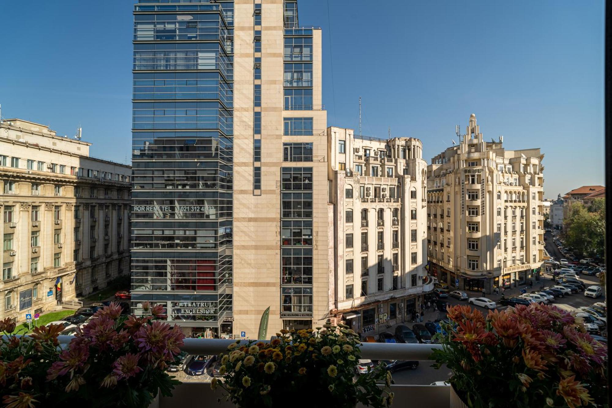 Heritage No 4 Stylish With Iconic Views In The Heart Of The * Bucarest